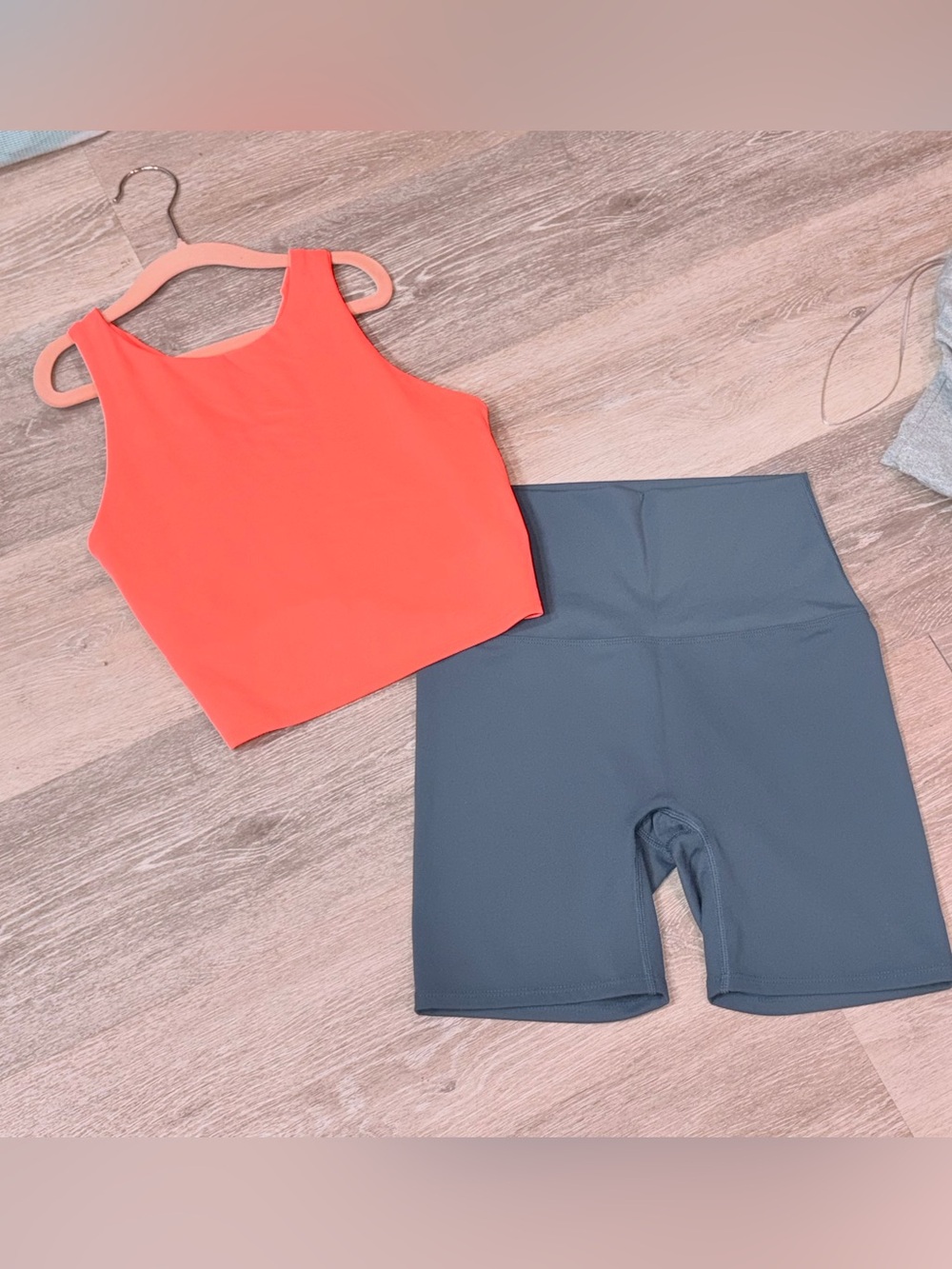 Coral Athleta Cropped Tank Top & Slate Blue High-Waist Bike Shorts Set